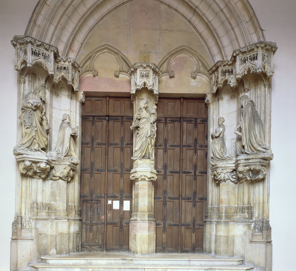 Portalen til kapellet, 1395-1404 av French School