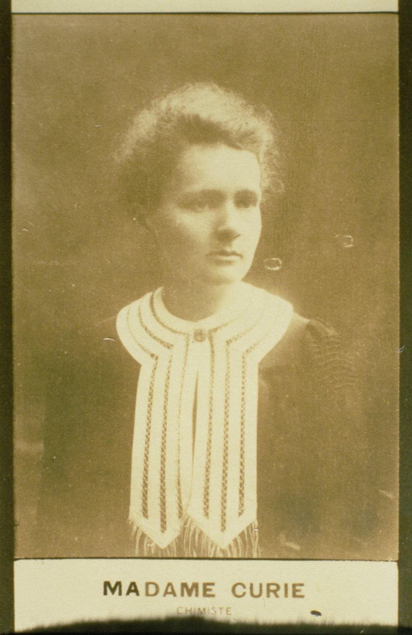 Portrett av Marie Curie (1867-1934) (sepia-bilde) av French School