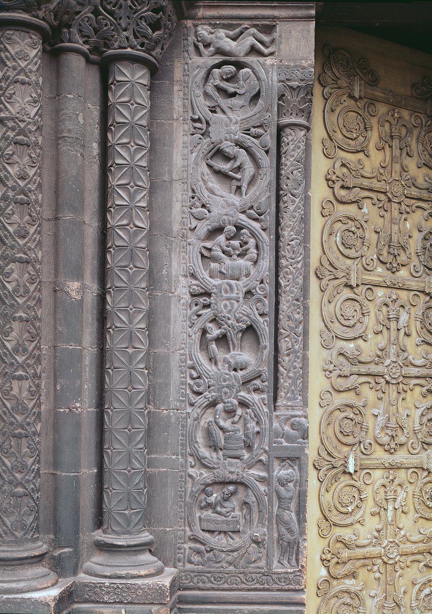 Relieff fra vestfasaden som viser månedens arbeid, 1122-40 av French School