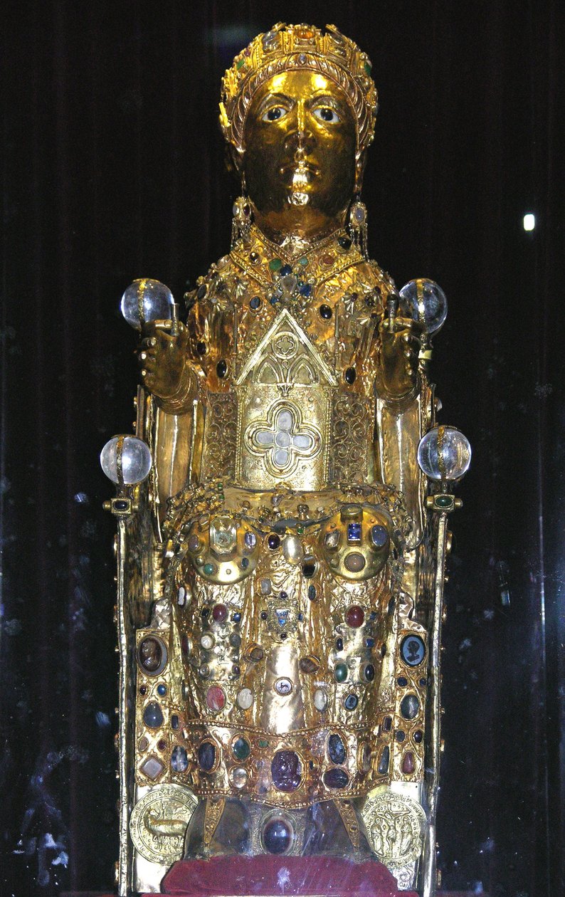 Relikviestatue av St. Foy, ca. 980 (gull, sølv, tre, edelstener og halvedelstener) (se også 121295 og 245222) av French School