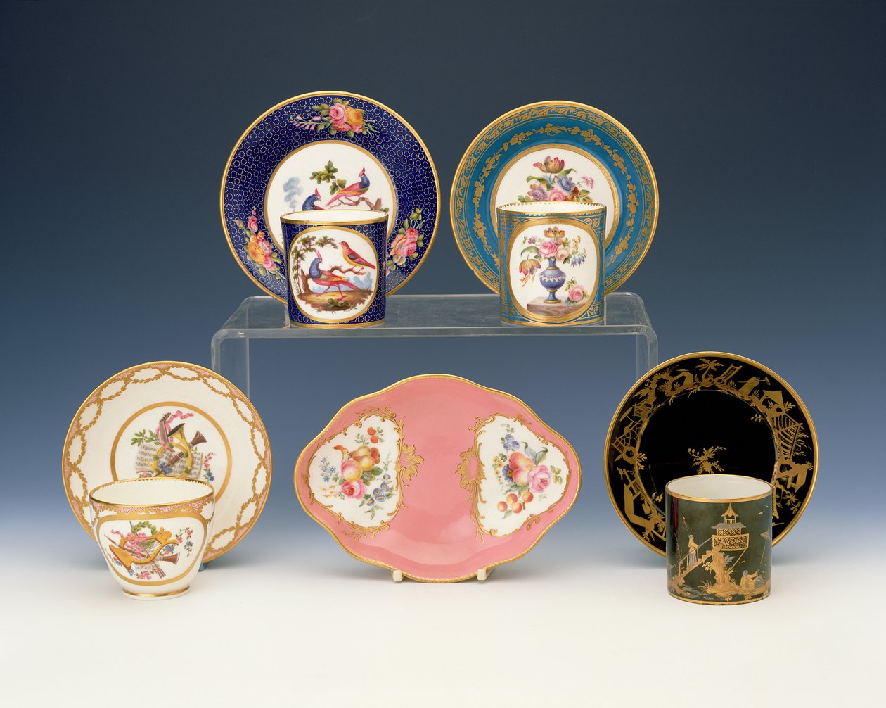 Utvalg av Sevres-porselen, ca. 1760 (porselen) av French School