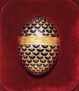 Sevres bonbonniere i form av et egg, 1762 (porselen) av French School