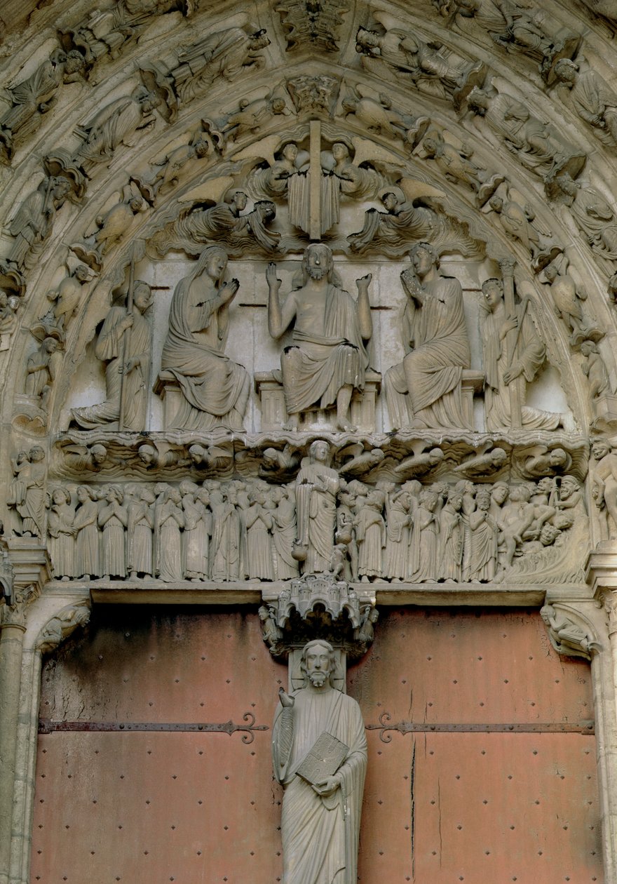 South Portal tympanon som viser Kristus tronet med en Beau Christ-figur på trumeauet nedenfor, 1100-tallet av French School