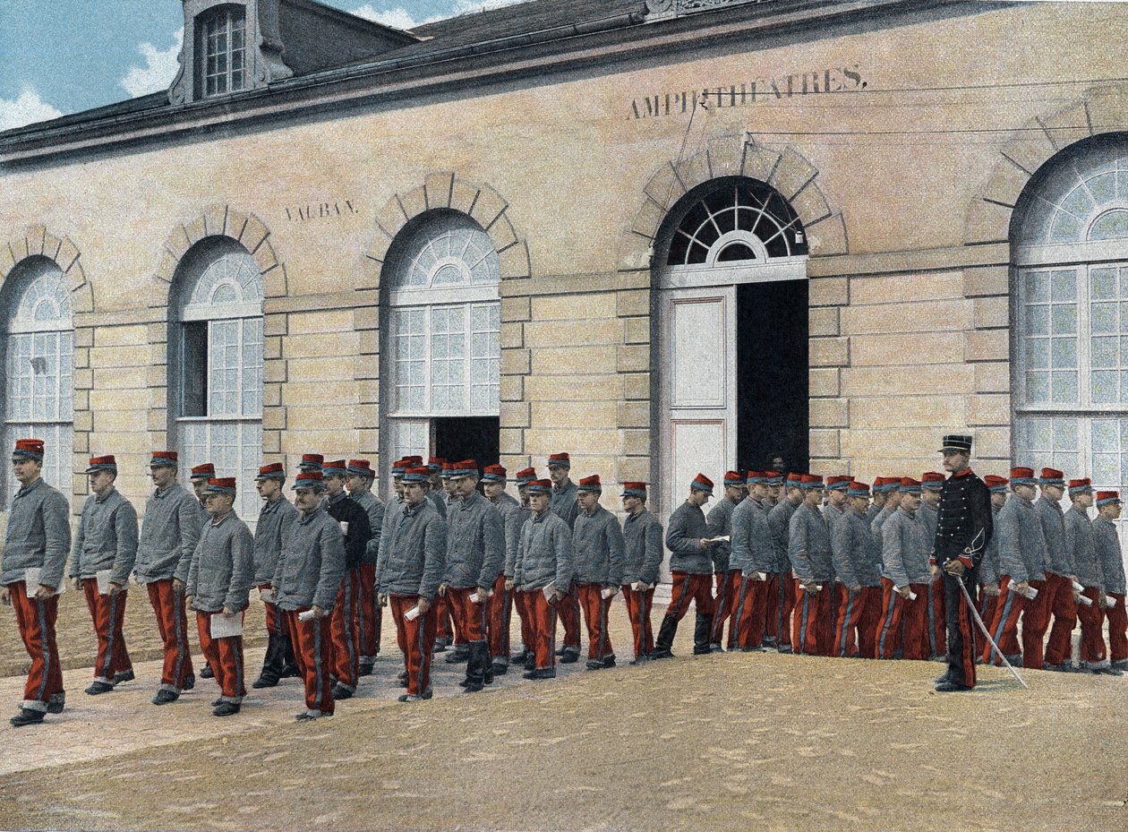 Special military school of Saint-Cyr (Saint Cyr), interior service: Exit from the amphitheatre. av French School