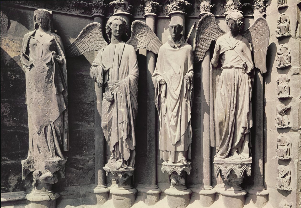 St. Nicasius med engler, Jamb-figurer fra vestportalen av French School