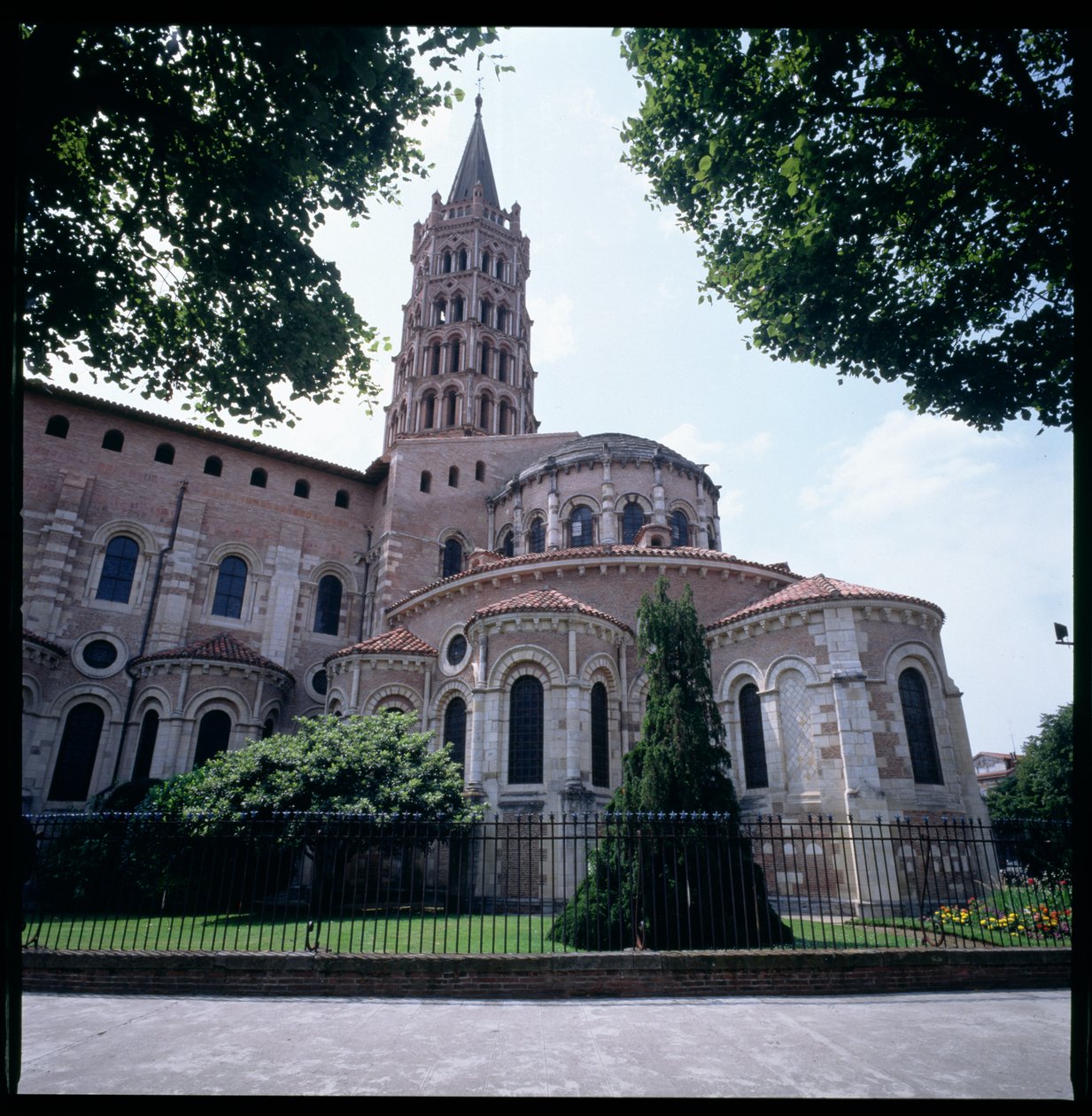 St. Sernin, påbegynt ca. 1075-80 av French School