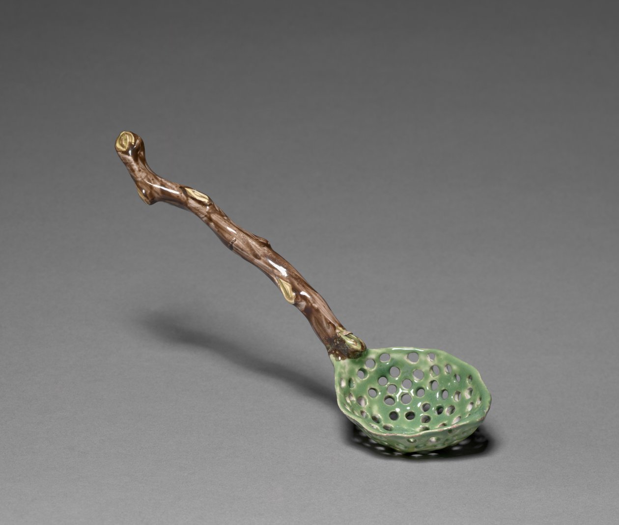 Sukkerskje, produsert av Veuve Perrin Factory, ca. 1760 av French School