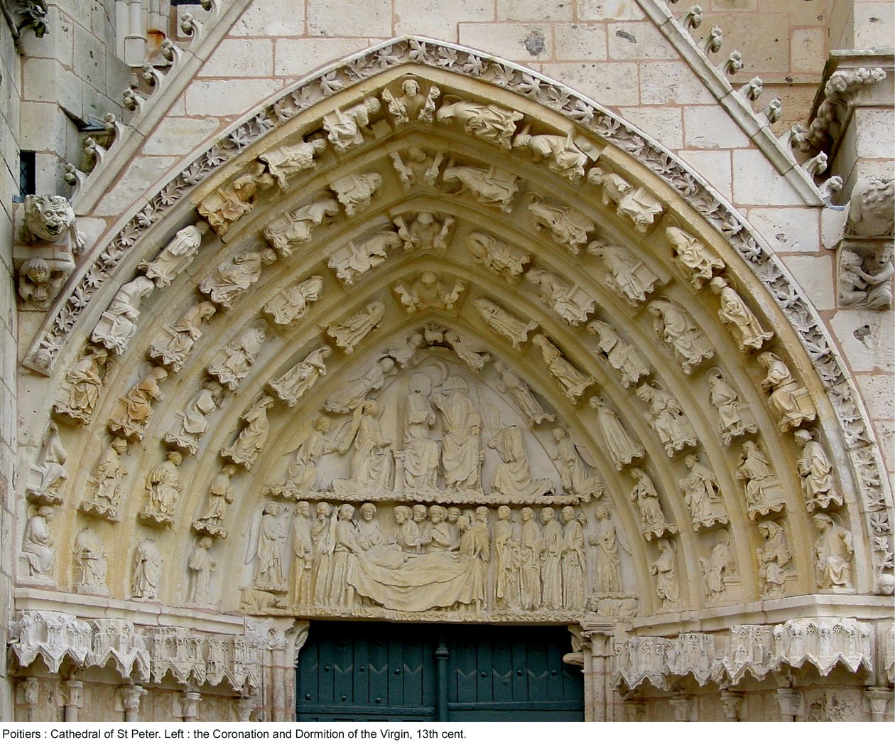 The Coronation and the Dormition of the Virgin, fra venstre tympanon på vestfasaden av French School