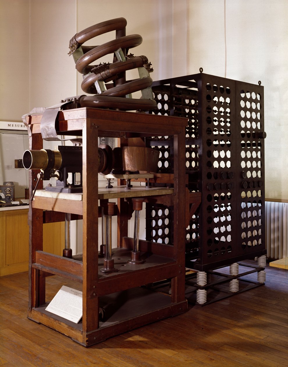 Senderen fra Eiffeltårnet, 1914 (tre og metall) av French School