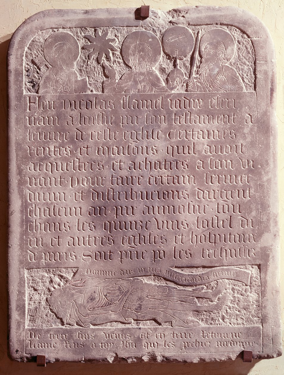Gravstein til Nicolas Flamel, opprinnelig fra kirken Saint-Jacques-de-la-Boucherie, 1418 av French School