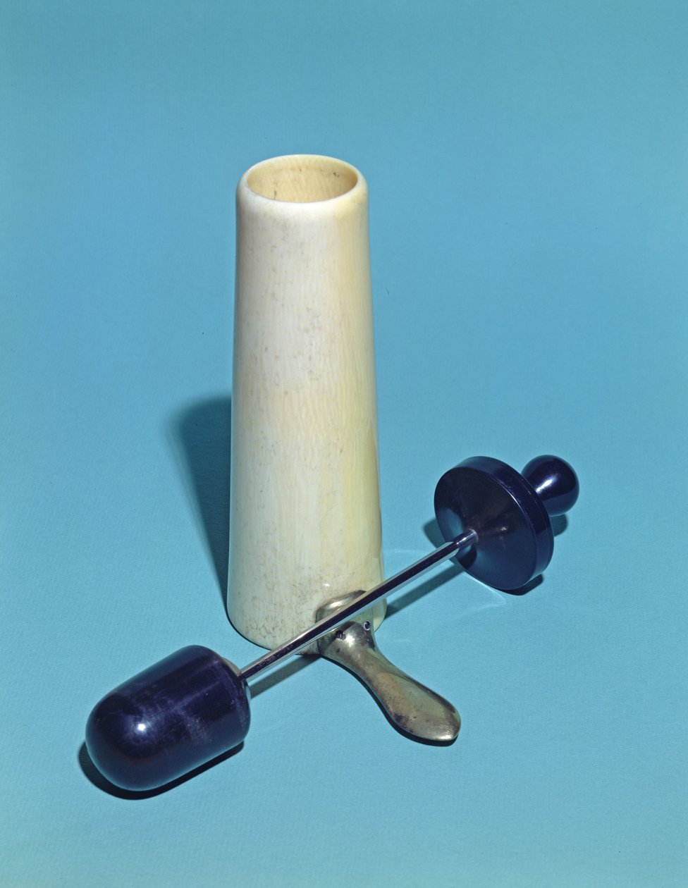 Vaginalt spekulum brukt av Antoine Jobert de Lamballe (1799-1867) (metall og elfenben) av French School