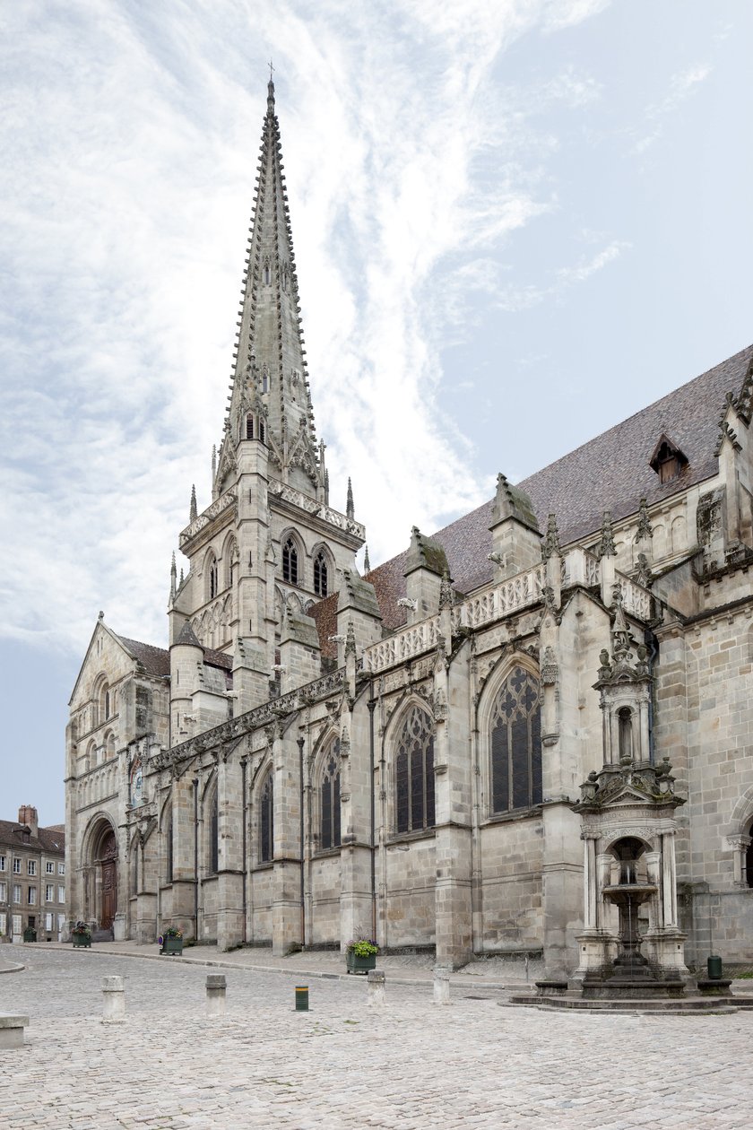 Utsikt over Cathedrale Saint Lazare d