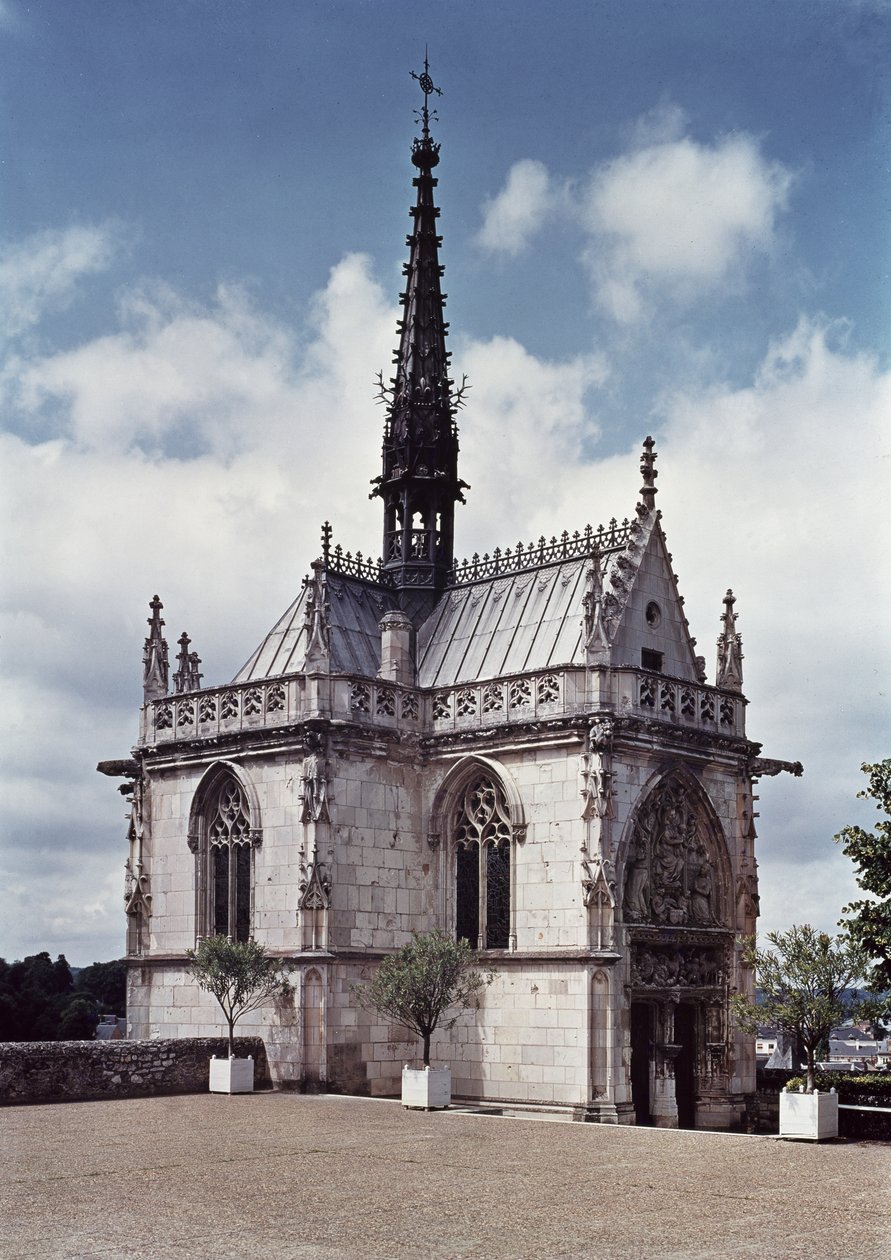Utsikt over Chapelle Saint-Hubert i Chateau Amboise, ferdigstilt i 1493 av French School