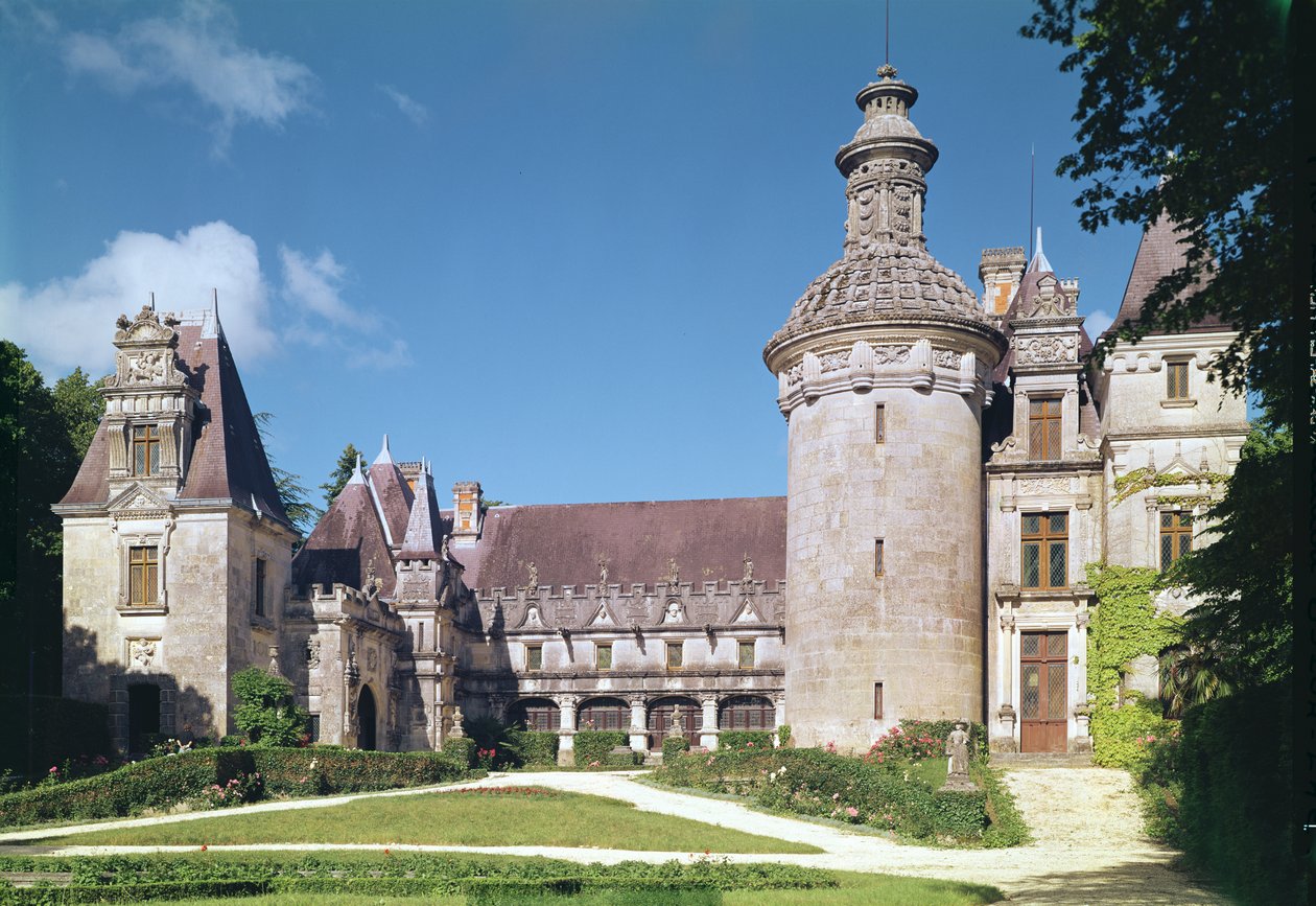 Utsikt over gårdsplassen og tårnet, 1536-48 av French School
