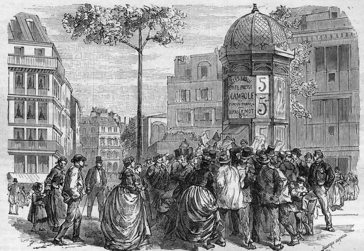 Vue du boulevard Pigalle a Paris ou la foule se presse autour d
