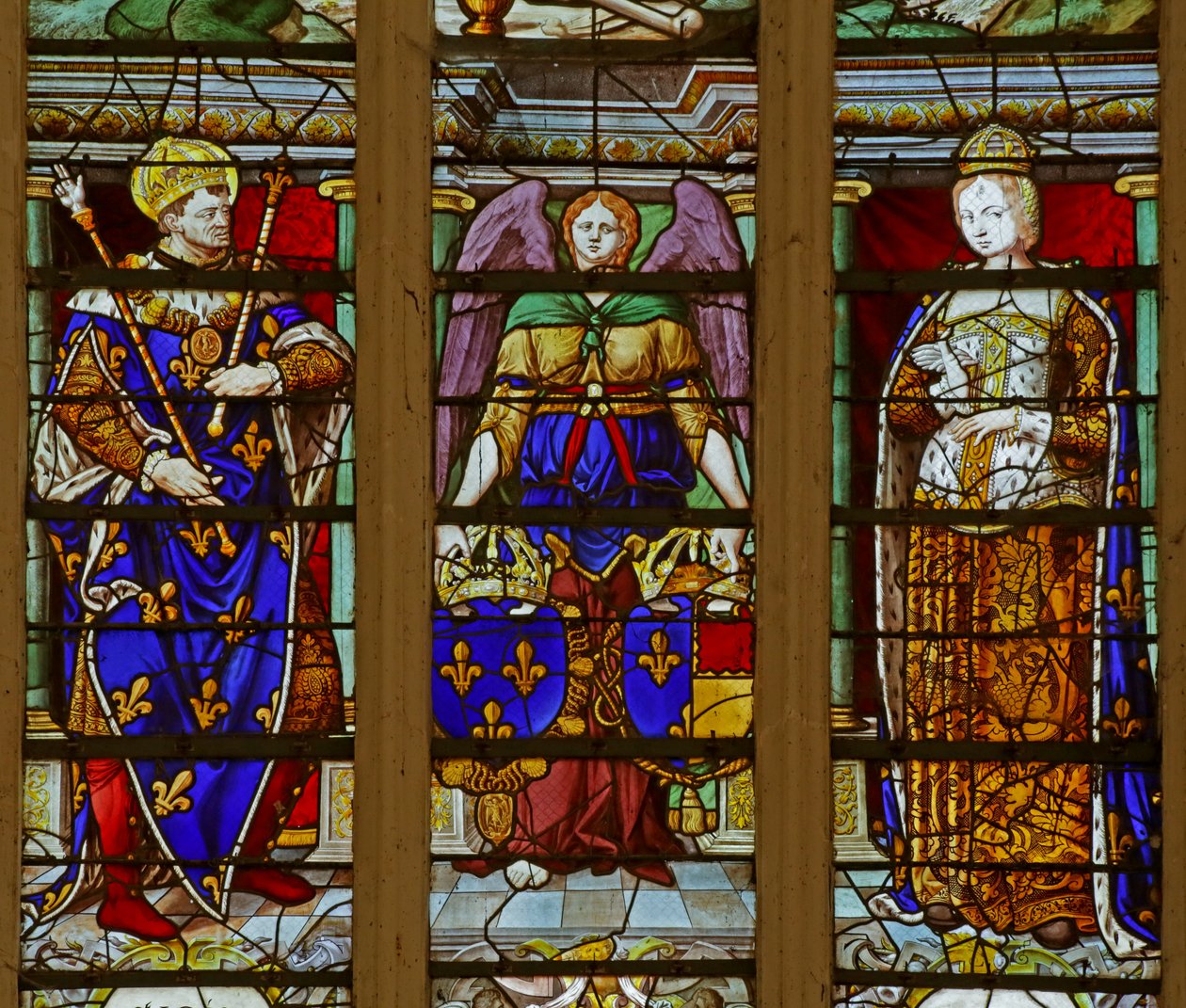 Vindu som viser Saint Louis og Marguerite de Provence (farget glass) av French School