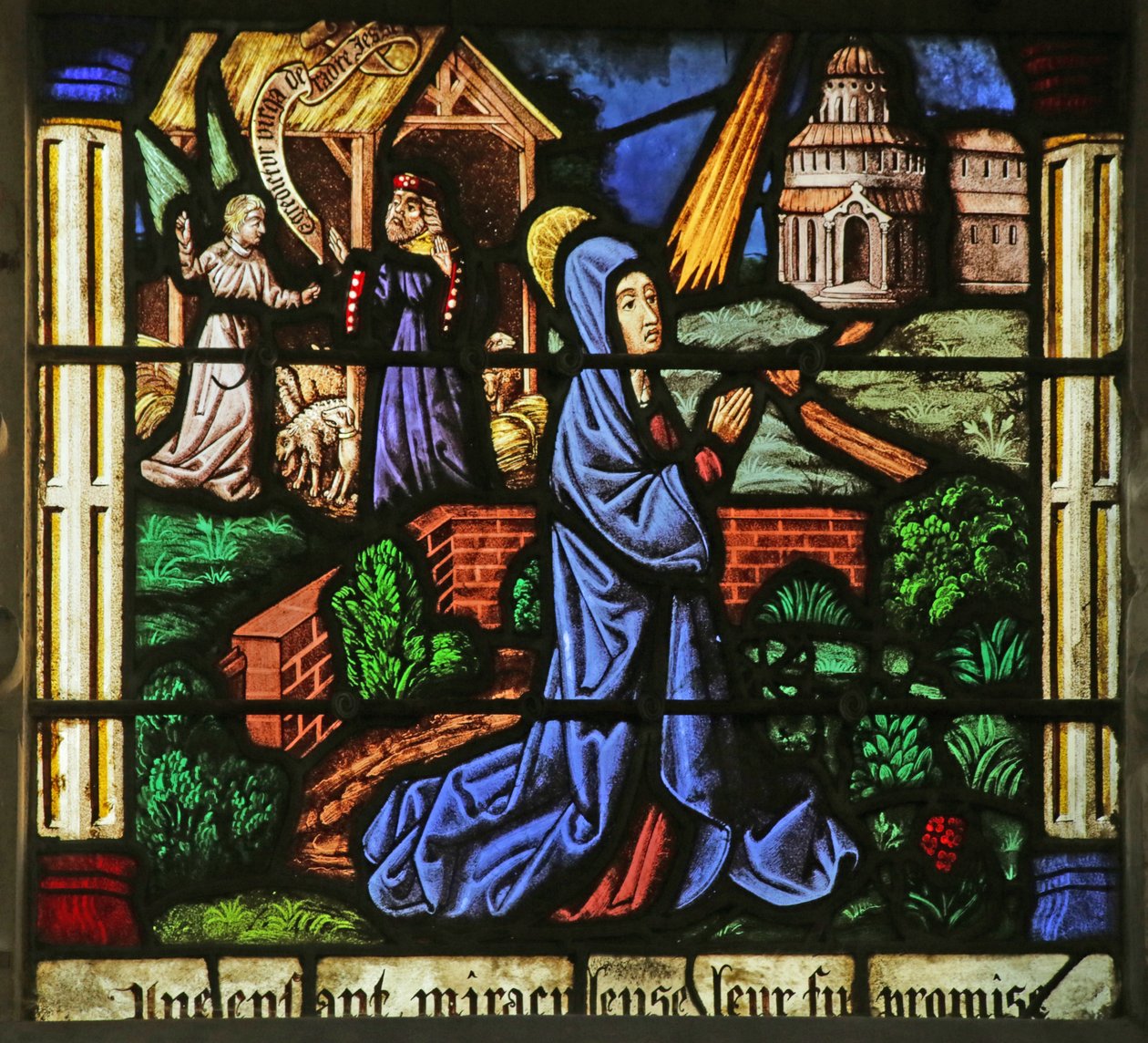 Vindu som viser kunngjøringene til Anne og Joachim (farget glass) av French School