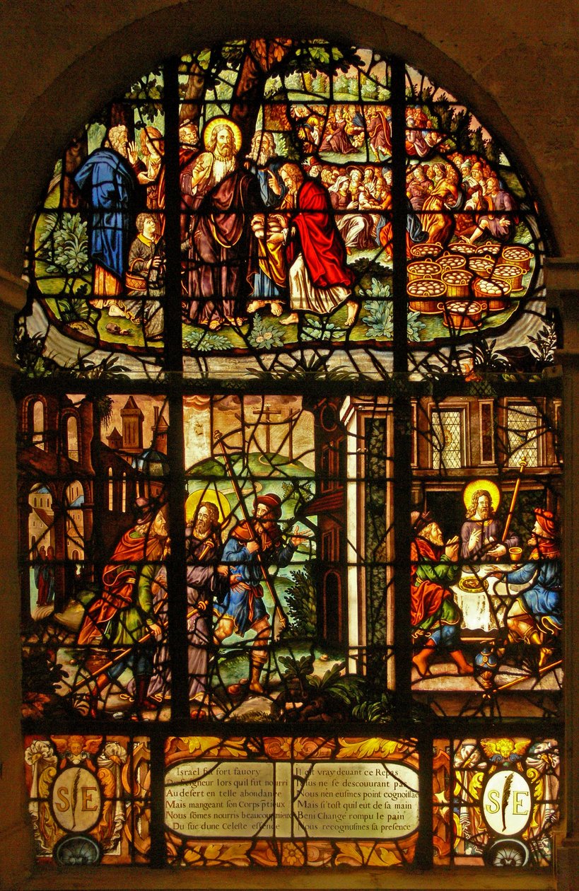 Window in the Charnier (w.4) som viser matingen av de 5000 og møtet og kveldsmaten i Emmaus av French School