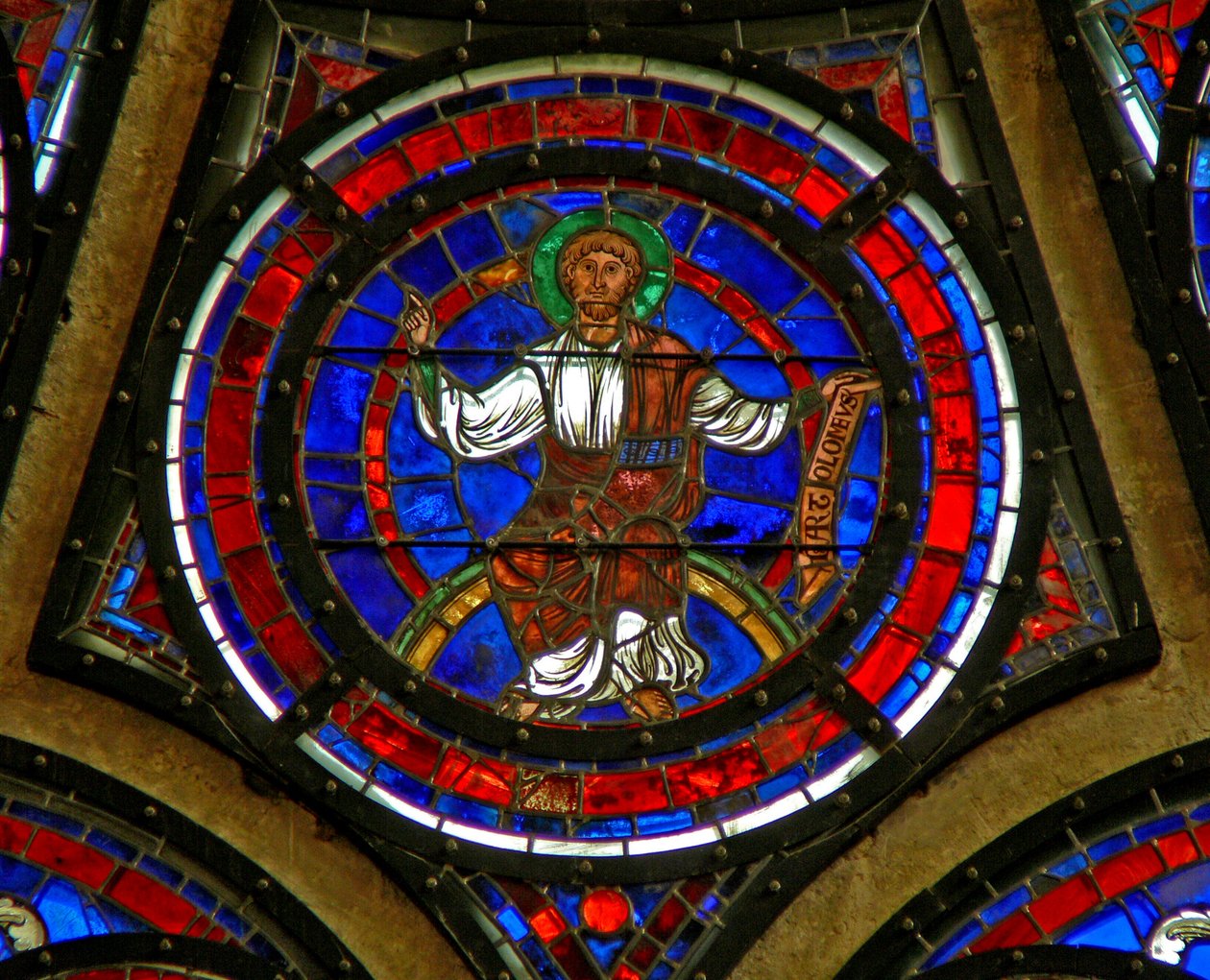 Vindu w100 som viser St Bartholomew av French School