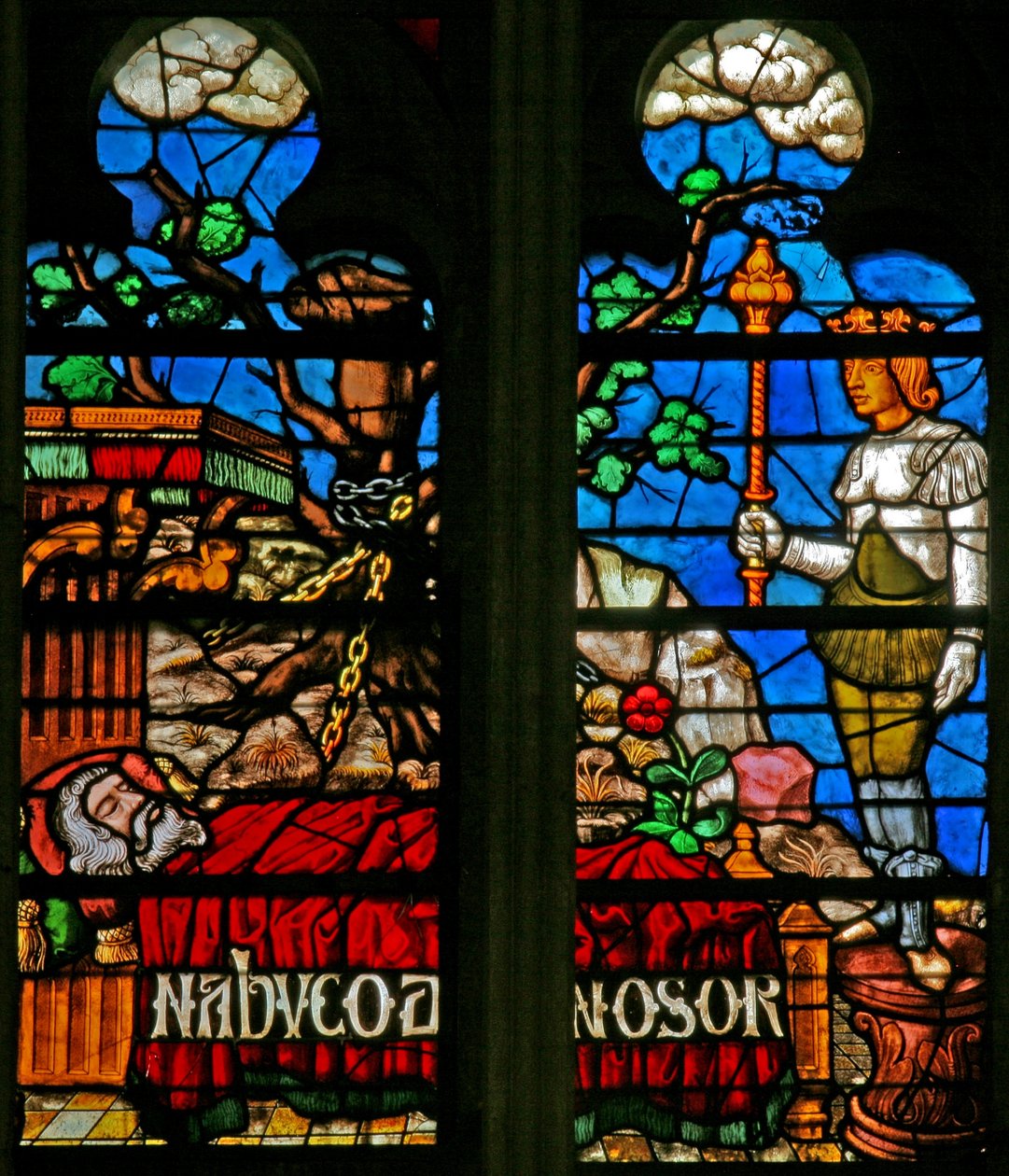 Vindu w136 som viser scener fra historien om Daniel av French School