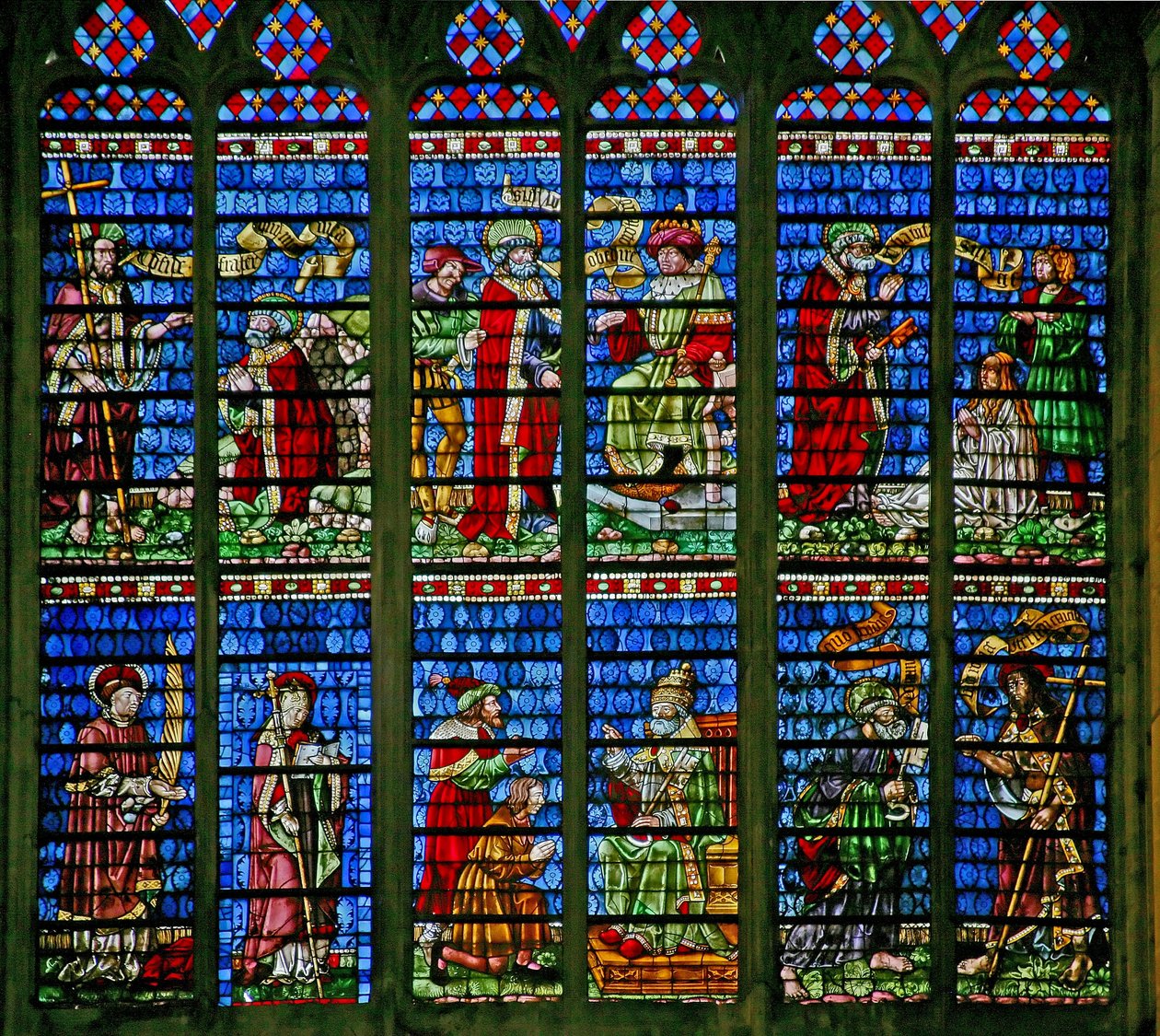Vindu w227 som viser St Peter and St Paul-vinduet av French School