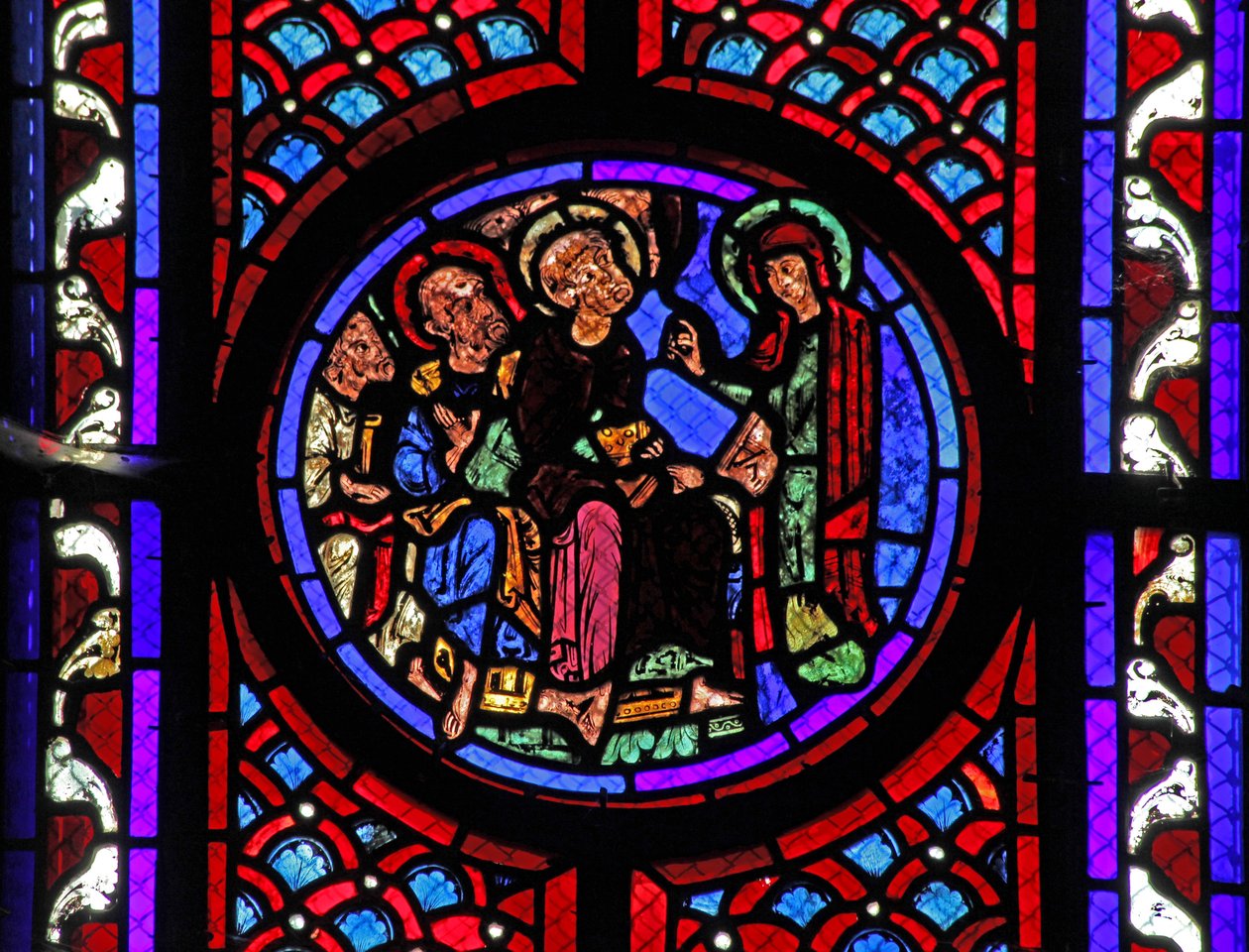 Vindu w2 som viser en scene fra Maria Magdalenas liv - helgenen forteller disiplene om oppstandelsen av French School
