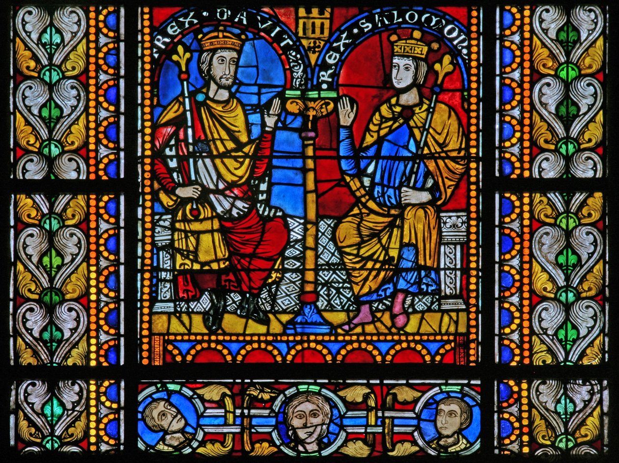 Vindu w5 som viser David og Salomo av French School