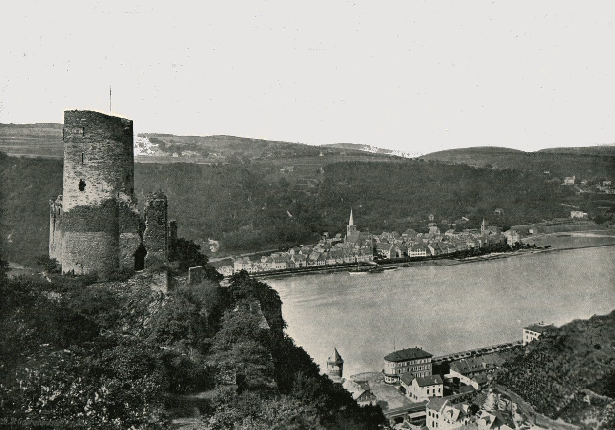 Katz med utsikt over Rhinen, St. Goarshausen, Tyskland, 1895. av Frith and Co