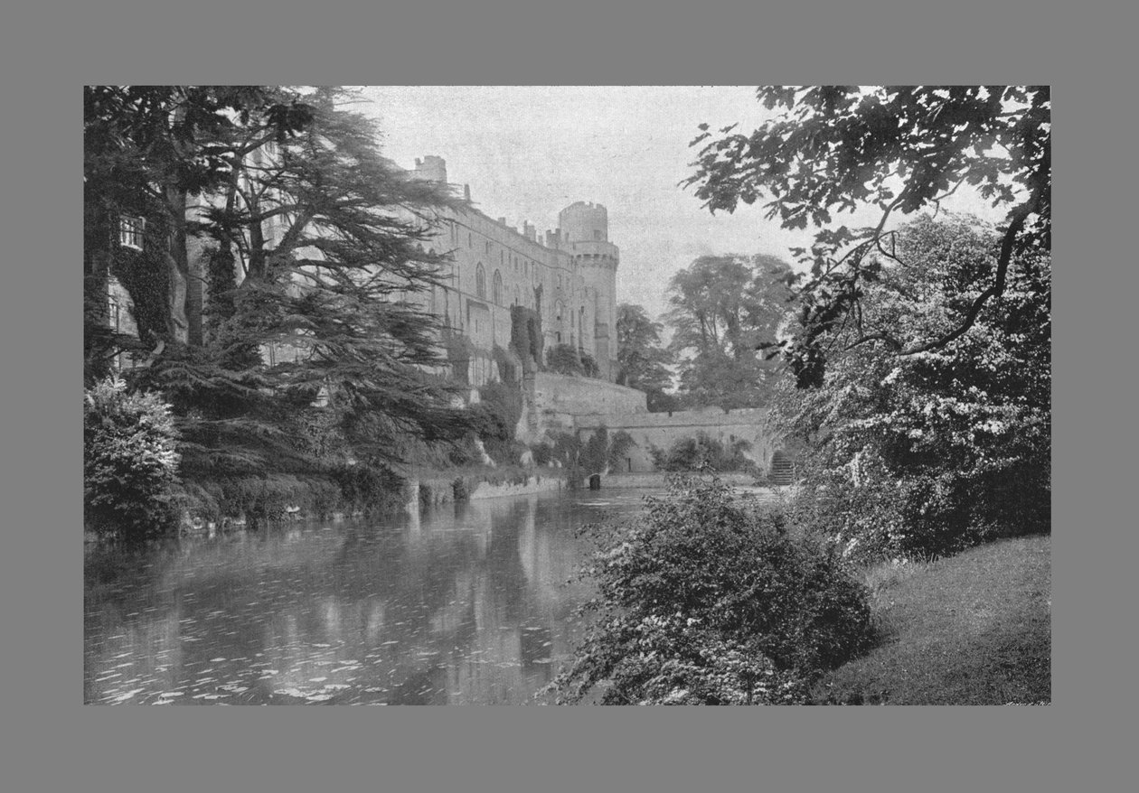 Warwick Castle, ca 1900 av Frith and Co