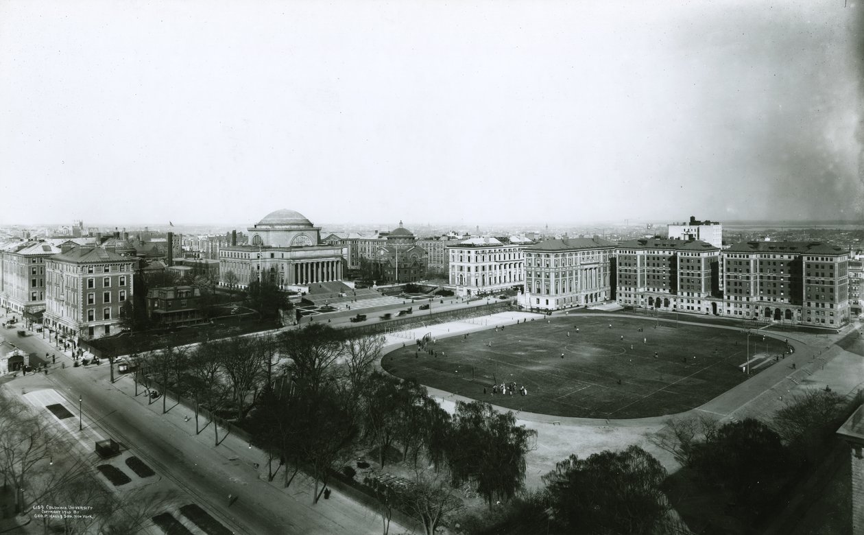 Columbia University campus fra sørvest, New York City, 1910 av G.P. Hall und Sohn