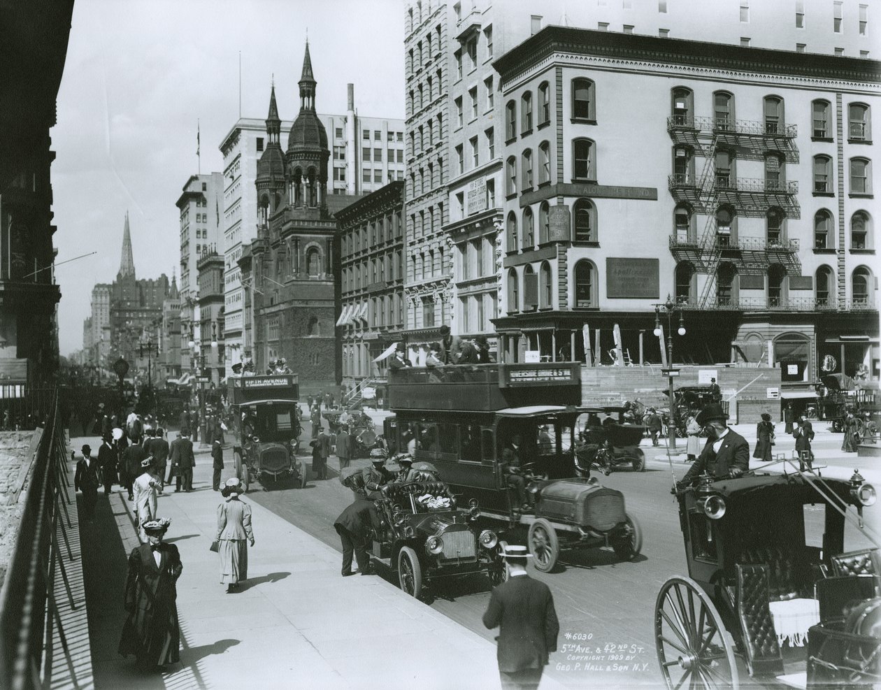 Fifth Avenue, 1909 av G.P. Hall und Sohn