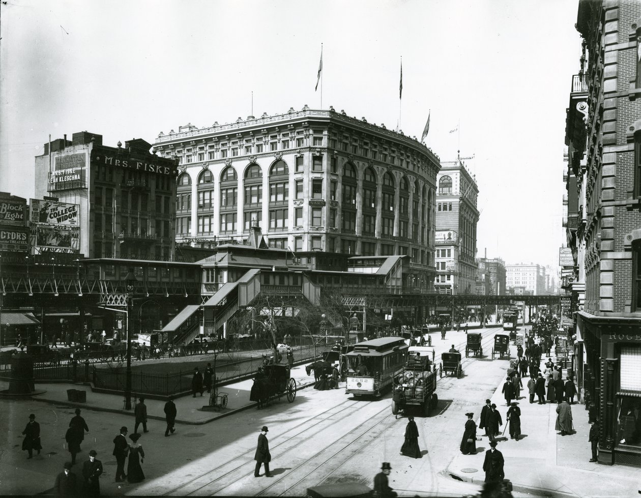 Herald Square, Saks og Macy