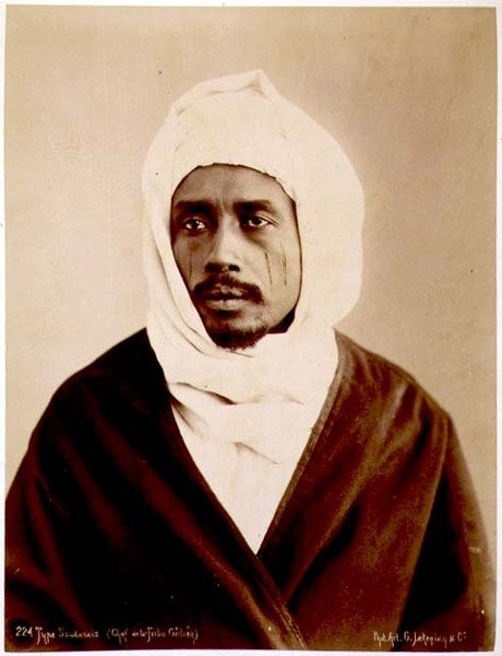 Portrett av en sudanesisk sjef for Galieh-stammen (sepia-bilde) av G. Lekegian