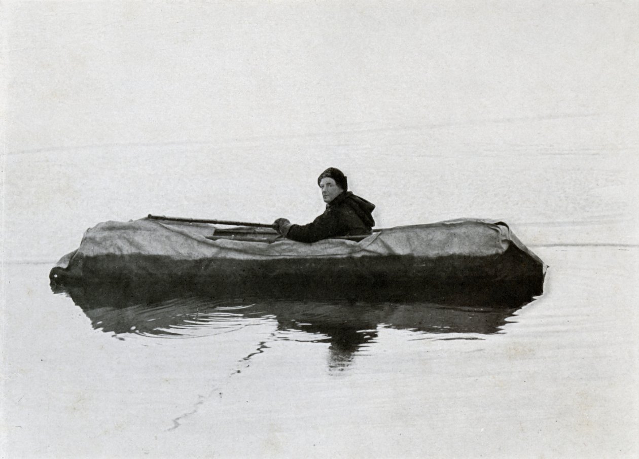 Campbell flytende i en kajakk, 1911, 1913 av G. Murray Levick