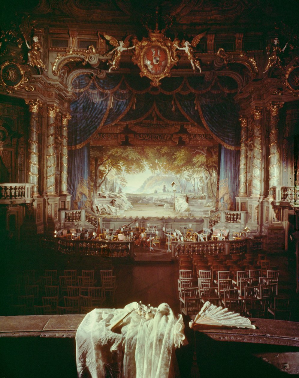  av G. and Carlo Galli Bibiena