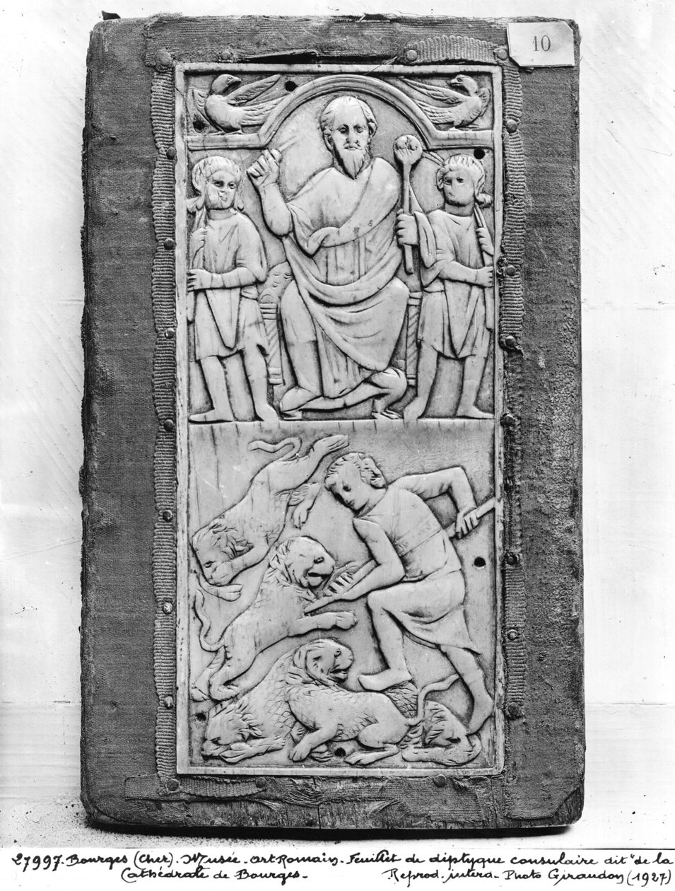 Konsulær diptyk av Aetius, høyre panel (se også 213282) av Gallo Roman