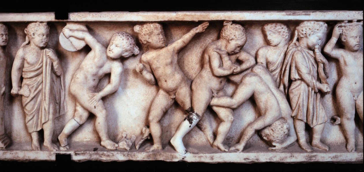 Gallo romersk kunst (galloromain): marmorfrise fra en sarkofag som viser barn som leker. Paris, Louvre-museet av Gallo Roman Gallo Roman