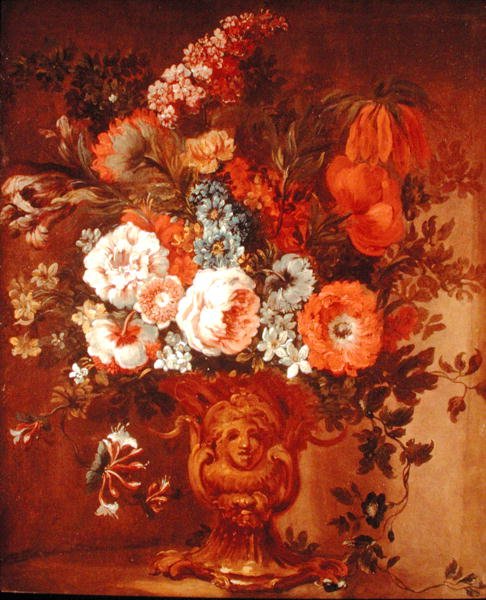 Roser, valmuer, kaprifol, kraft og andre blomster i en skulpturert vase (olje på lerret) av Gaspar Peeter The Elder Verbruggen