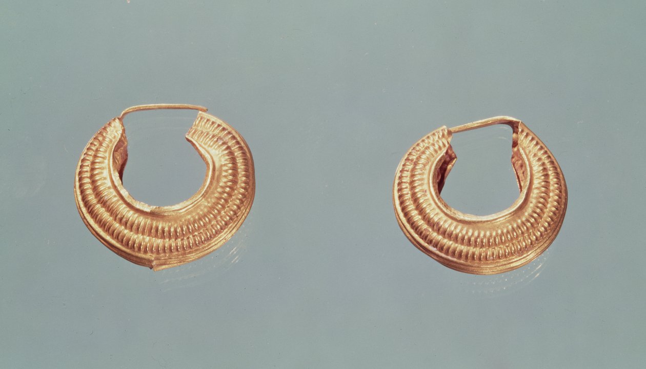 Et par øredobber, fra Saint-Jean-de-Tourbe, Tene I, ca. 475-0 f.Kr. (gull) av Gaulish