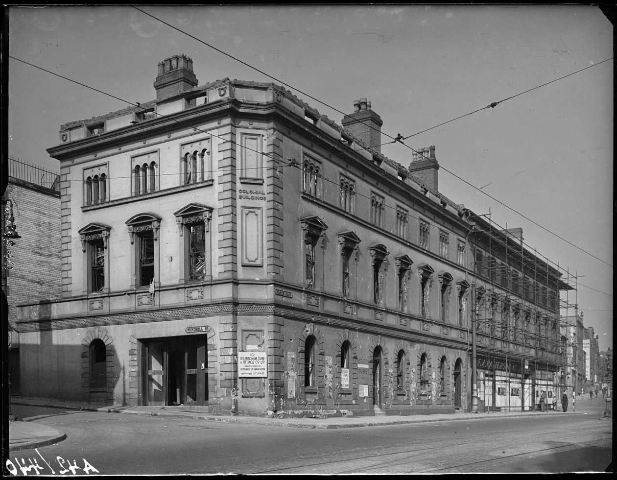 Colonial Buildings, 7 Horsefair, Ladywood, Birmingham, 1941. av George Bernard Mason