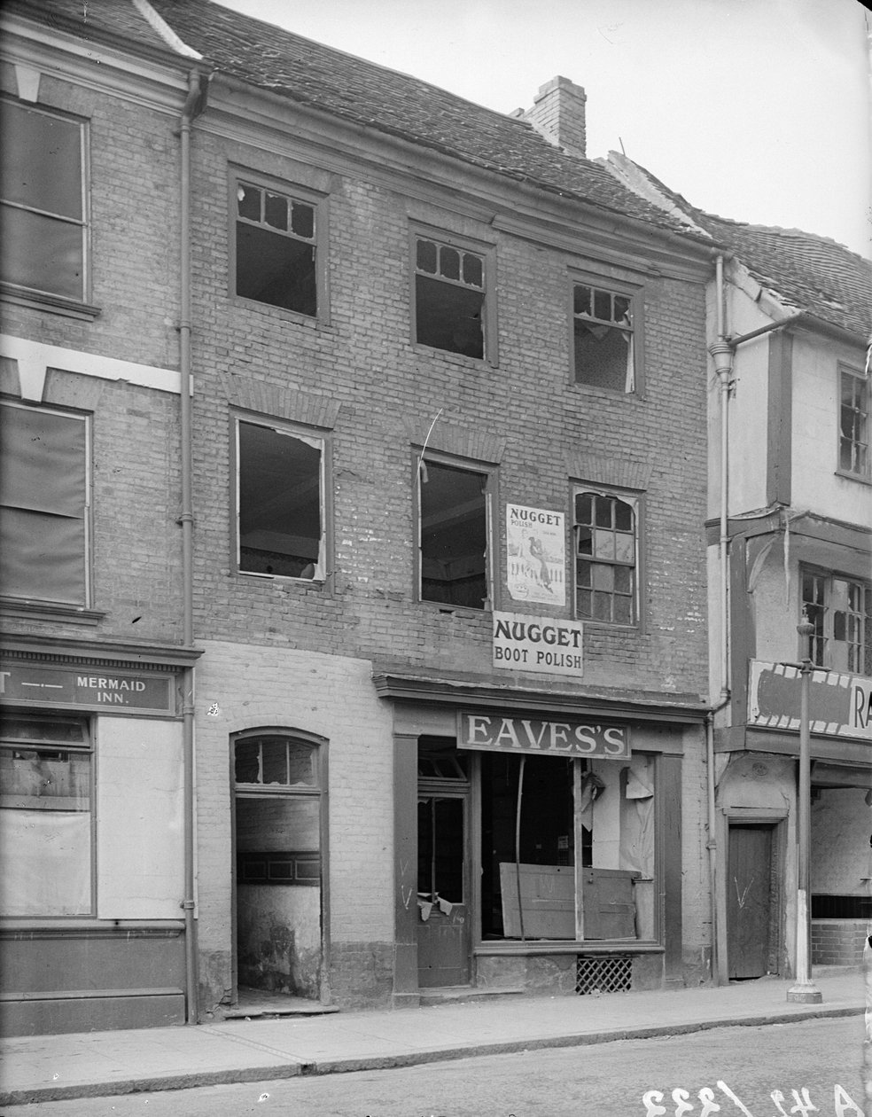 Gosford Street, Coventry, 1941. av George Bernard Mason
