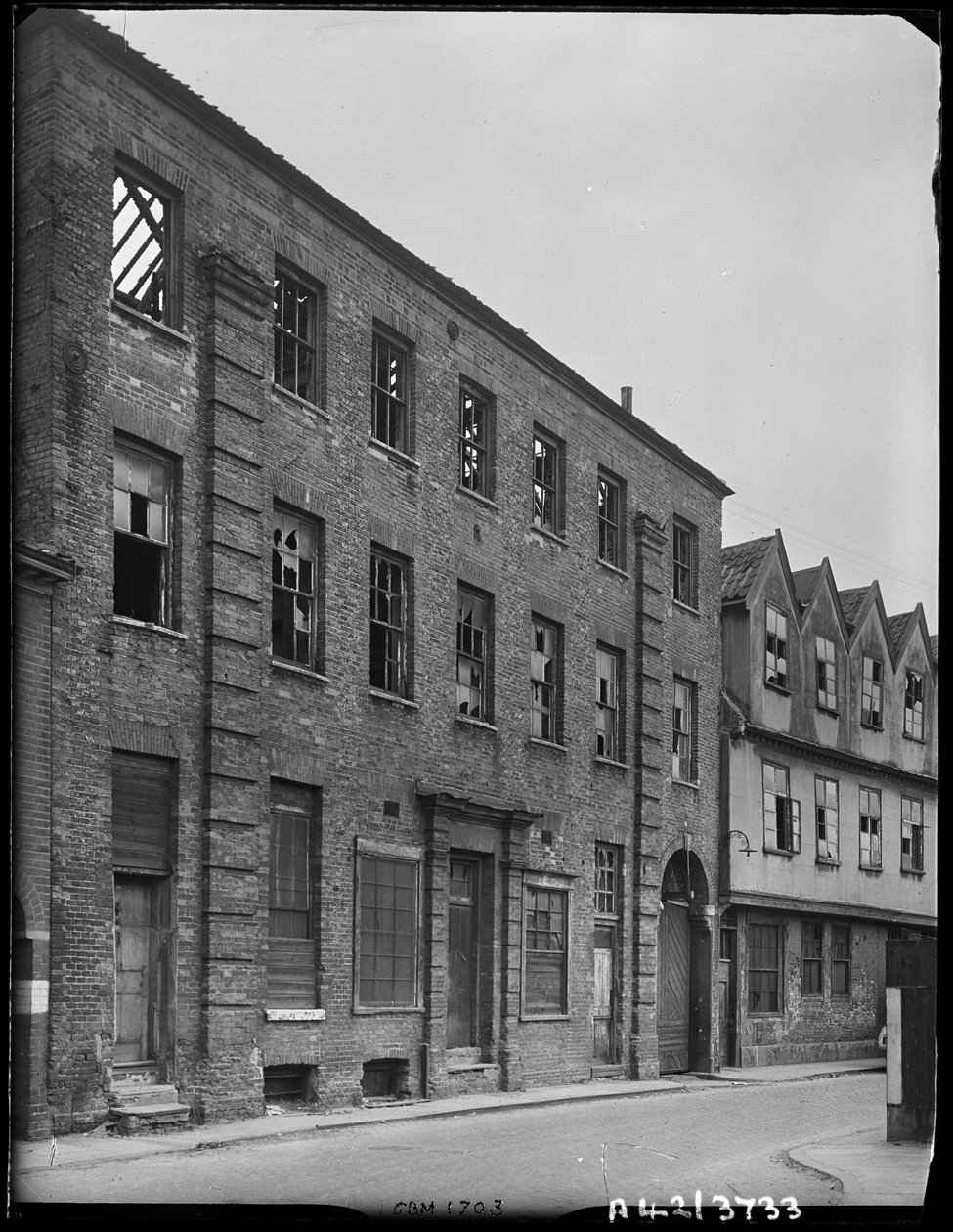 Norfolk Iron Works, Coslany Street, Norwich, Norfolk, 1942. av George Bernard Mason