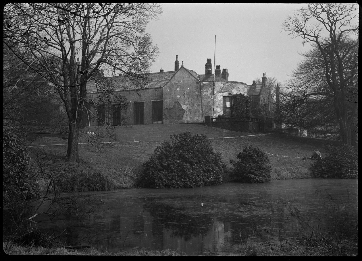 Barlow Hall, Barlow Hall Road, Chorlton Cum Hardy, Manchester, 1942. av George Bernard Wood