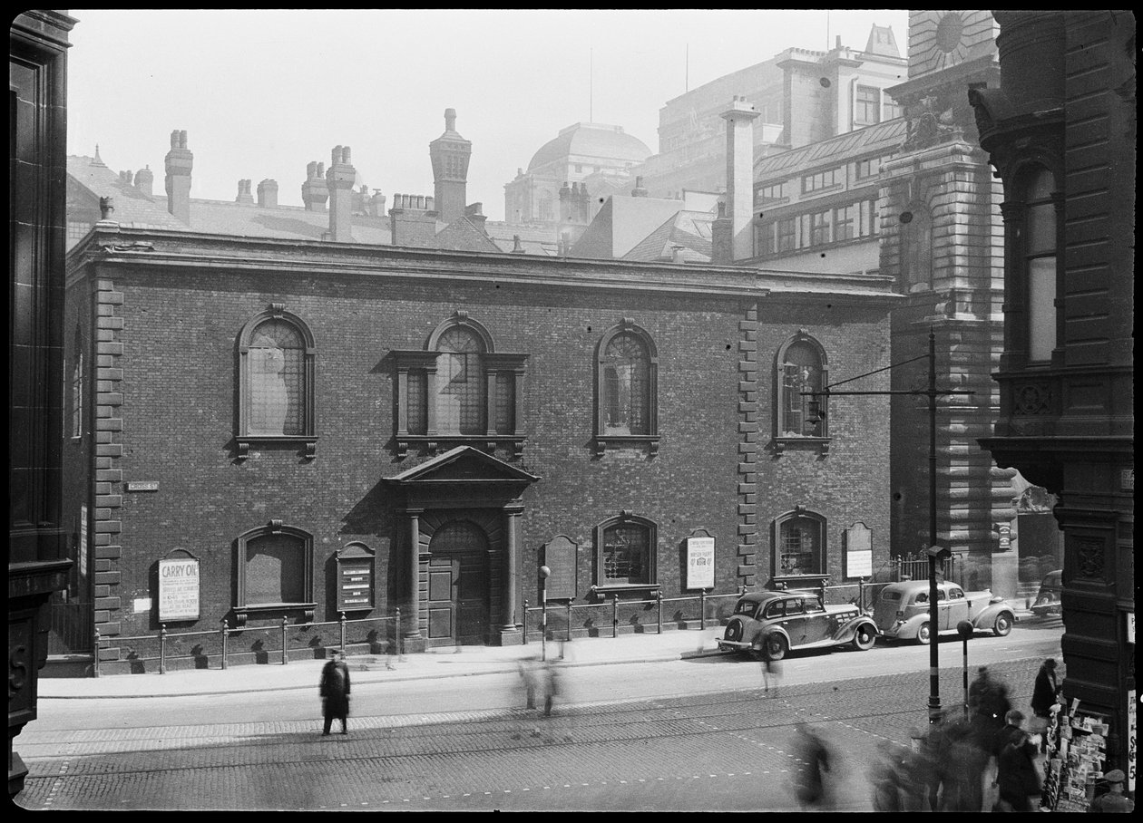 Unitarian Chapel, Cross Street, Manchester, 1940. av George Bernard Wood