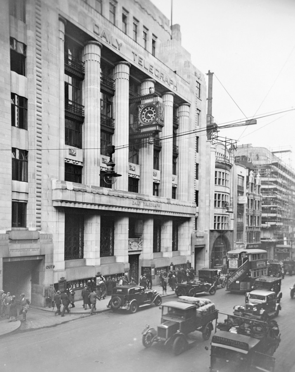 Daily Telegraph-bygningen, Fleet Street, City of Westminster, London, tidlig på 1930-tallet. av George Davison Reid