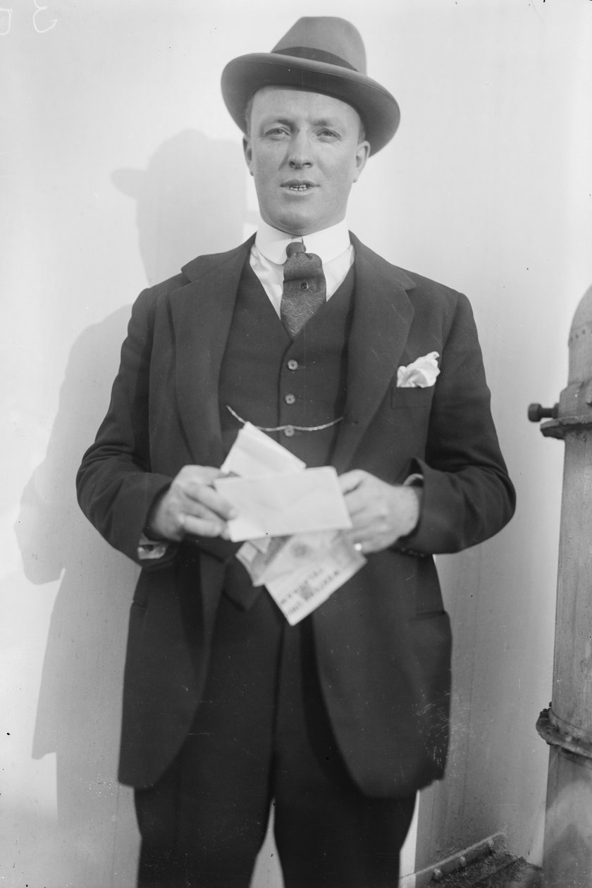 Hugh Walpole, ca. 1920 av George Grantham Bain
