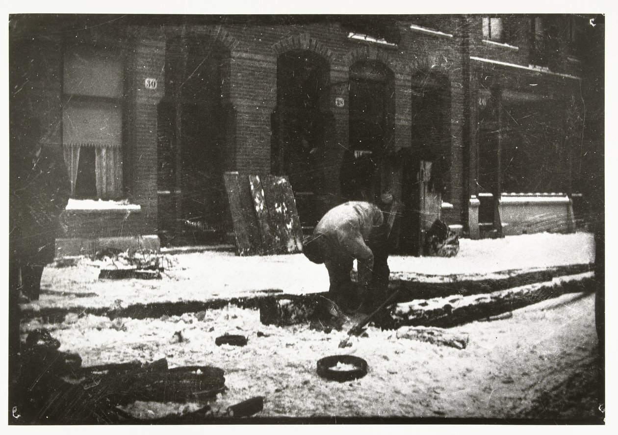 Bygningsarbeider på jobb i snøen i Amsterdam av George Hendrik Breitner