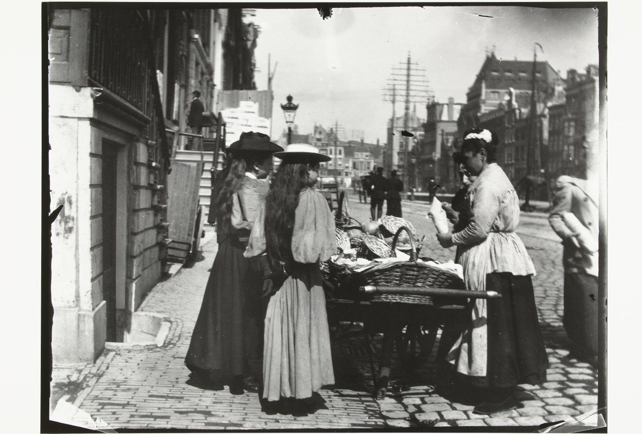 Gatesalg fra en vogn på Rokin i Amsterdam av George Hendrik Breitner