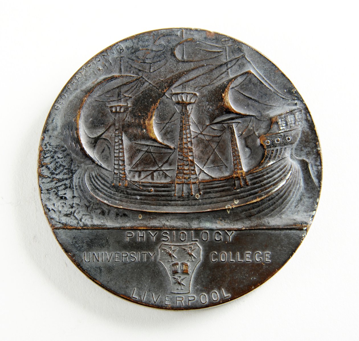Liverpool University George Holt-medalje for fysiologi av George James Frampton