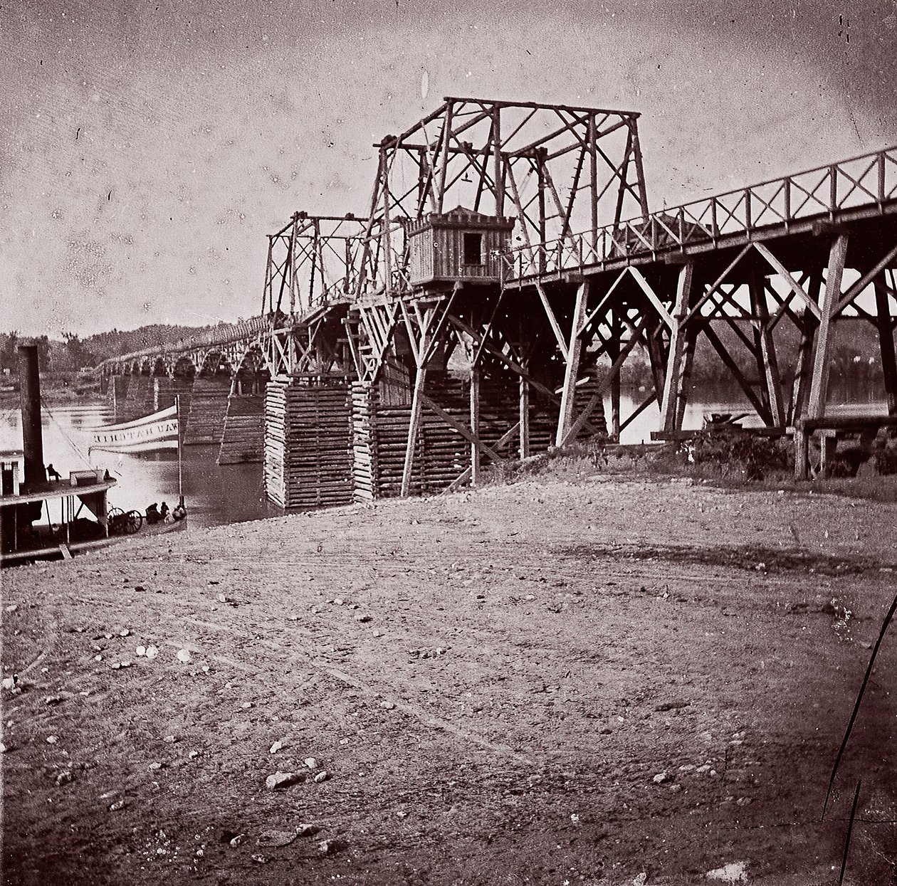 Bro over Tennessee River ved Chattanooga, ca. 1864. av George N. Barnard